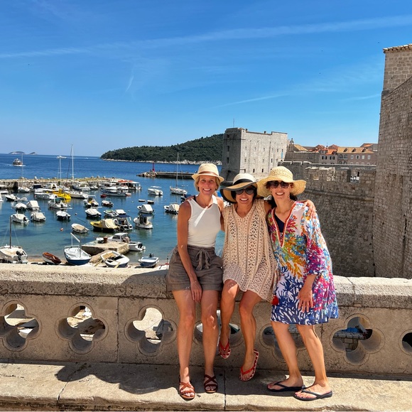 Meet your Posher, Stephanie - Picture 7 of 16